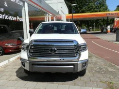 Toyota Tundra. �������, 4wd, 5.7 (381��.�.), ������, 2 600����. ��, �/�. ��� ����� �� ������������ ����
