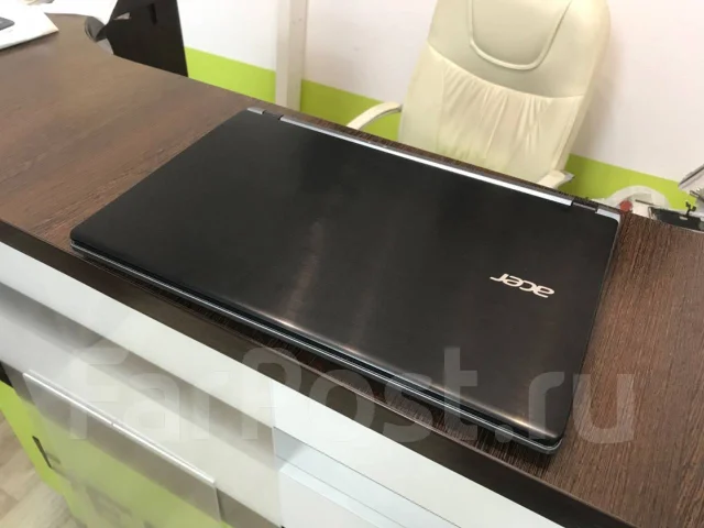 Acer Aspire V5-572G. 15.6", ��� 8 ��, ���� 1 000���, WiFi: 1, Bluetooth: 1, ����������� �� 3��. ����