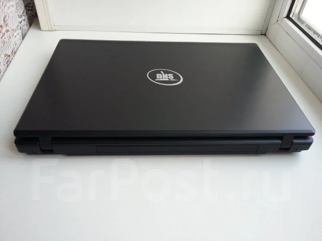 DNS. 15.6", 1,8����, ��� 4 ��, ���� 320���, WiFi: 1, ����������� �� 1��. ����