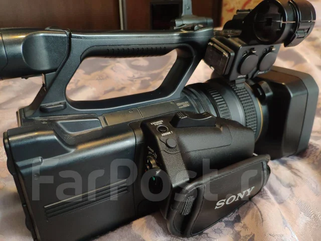 Sony HDR-AX2000E. ����� 4-� ��, � ���������� ����