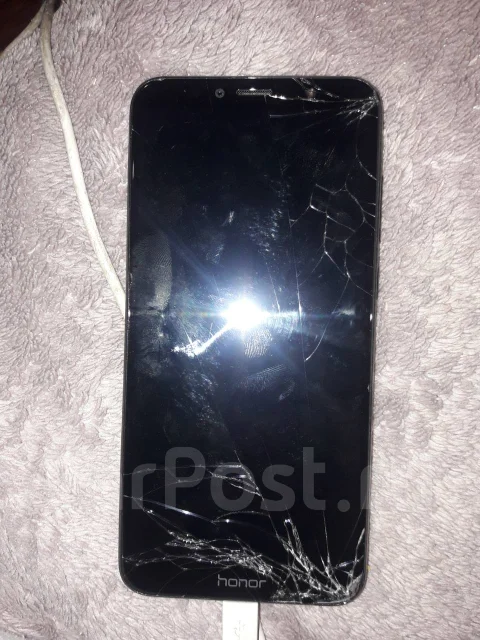 Honor 7C. �/�, ������, NFC ����
