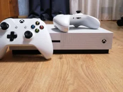 Microsoft Xbox One S ����