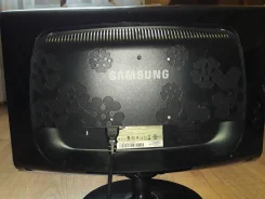 Samsung. 20" ����