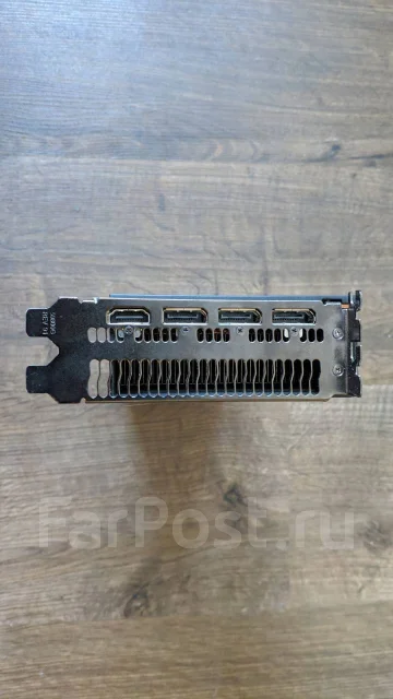 Radeon RX Vega 64 ����