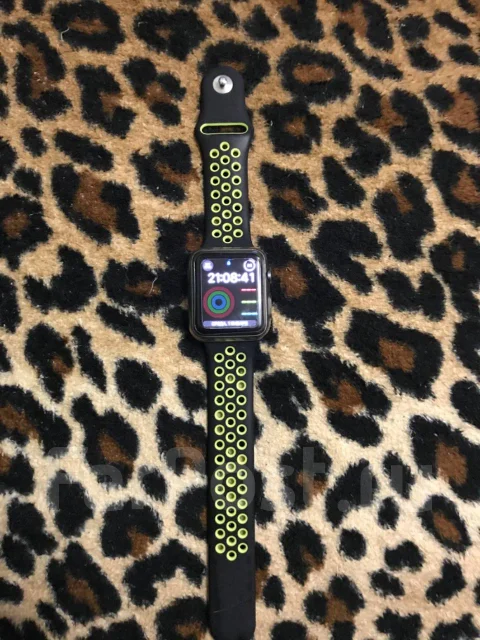 Apple Watch Series 1. GPS, NFC, IP67 ����