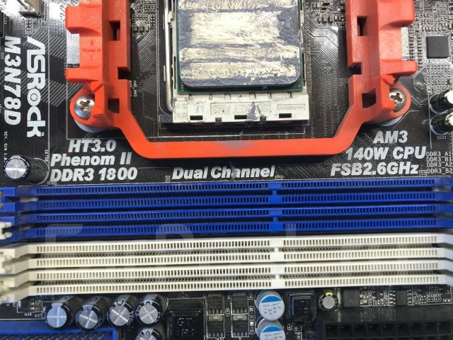 AMD Athlon II X3 460 ����