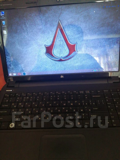 DNS. 16.5", 2,4����, ��� 6 ��, ���� 250���, WiFi: 1, Bluetooth: 1, ����������� �� 2��. ����