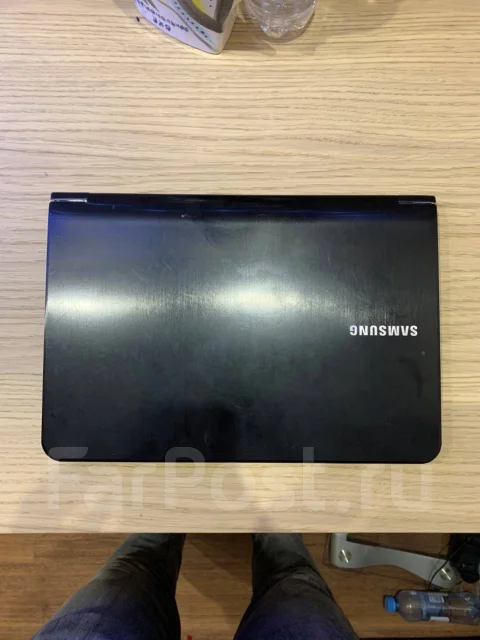 Samsung 900X3A. 13.3", 1 400����, ��� 4 ��, ���� 128���, WiFi: 1, Bluetooth: 1, ����������� �� 7��. ����
