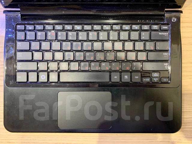 Samsung 900X3A. 13.3", 1 400����, ��� 4 ��, ���� 128���, WiFi: 1, Bluetooth: 1, ����������� �� 7��. ����