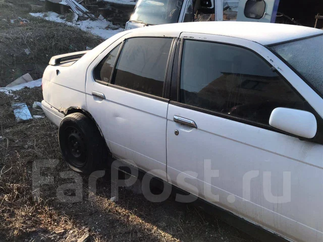 Nissan Bluebird. �������, ��������, 1.8, ������ ����