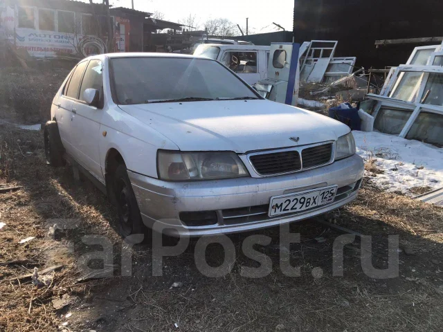 Nissan Bluebird. �������, ��������, 1.8, ������ ����