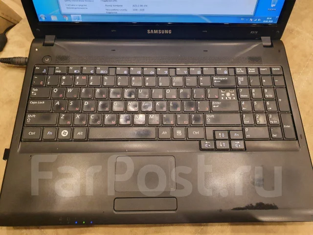 Samsung R519. 15.6", 2,4����, ��� 4 ��, ���� 500���, WiFi: 1, Bluetooth: 1 ����