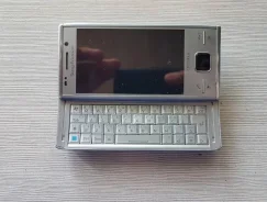 Sony Ericsson Xperia X2. �/�, �����, 3G ����