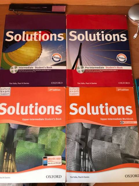 Solutions elementary workbook. Solutions учебник. Oxford линейки учебников. учебник oxford solutions. тетрадь по английскому языку solutions.