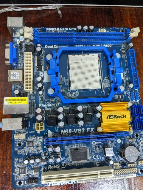 Socket AM3+ ����