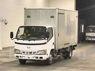 Hino Dutro ����