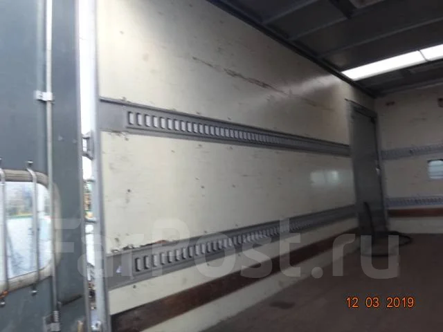 Hino Dutro ����