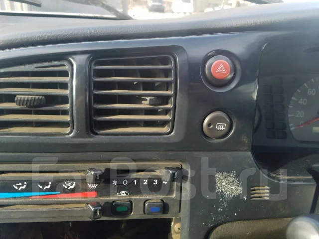 Nissan Expert. �������, 4wd, 2.2 (79��.�.), ������ ����