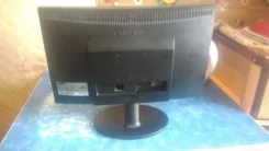 Samsung. 20" ����