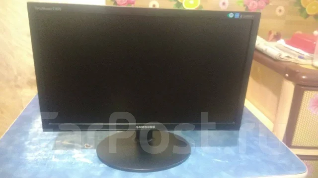 Samsung. 20" ����