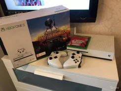 Microsoft Xbox One S