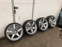 Enkei RP03. 8.5/9.5x19", 5x114.3, ET22/42, �� 60,1���. ����