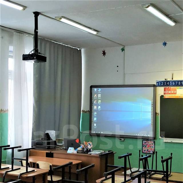Интерактивная доска, диагональ 82 дюйма, новый, в наличии. Цена: 39 995 ...