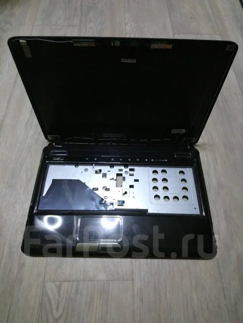 DNS. 15.6", ��� 4 ��, ���� 500���, WiFi: 1, Bluetooth: 1, ����������� �� 1��. ����