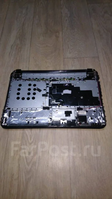 DNS. 15.6", ��� 4 ��, ���� 500���, WiFi: 1, Bluetooth: 1, ����������� �� 1��. ����