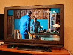 Sony KDL-37U4000. LCD (��) ����