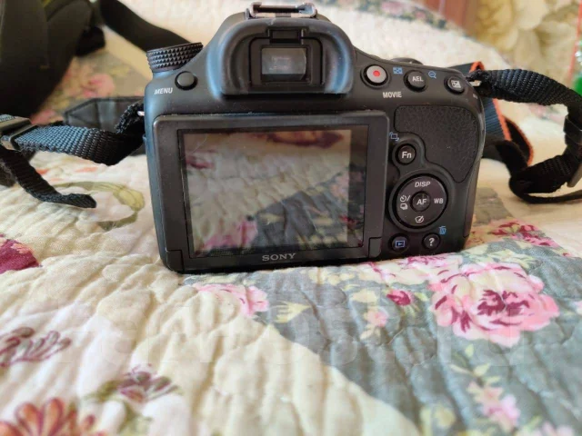 Sony Alpha SLT-A58. 20 � ����� �� ����
