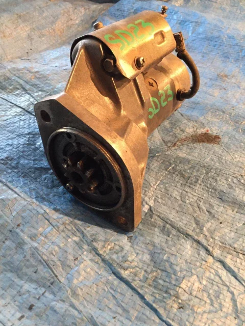 ������� Nissan Datsun AGD21 SD23 ����