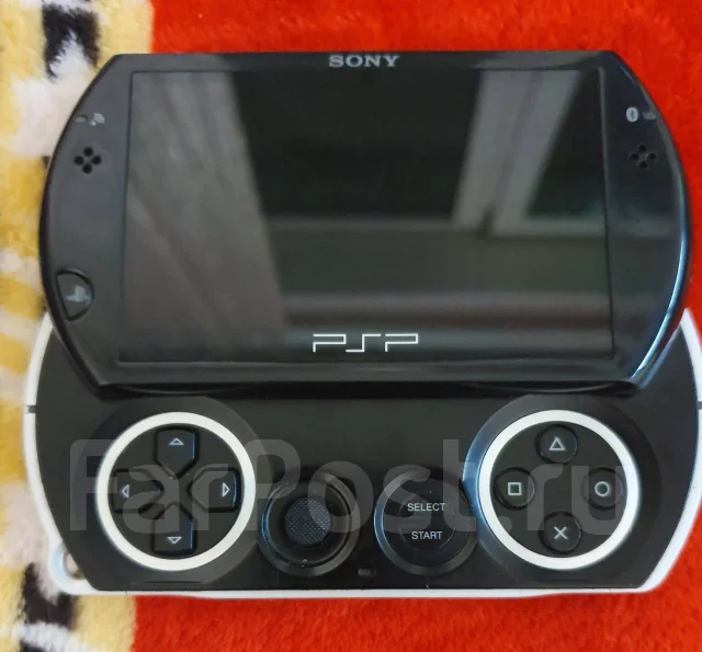 Sony PSP Go ����