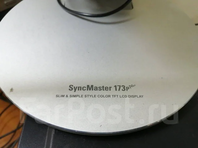Samsung. 17" ����