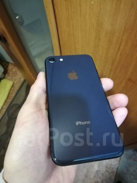 Apple iPhone 8. �����, ������, 3G, 4G LTE, ����������, NFC ����