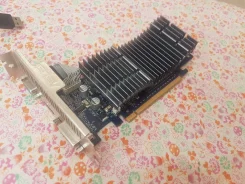 GeForce 210 ����