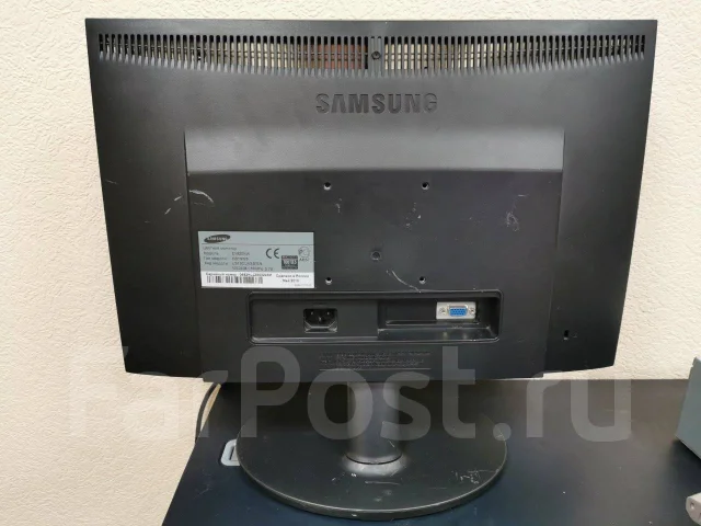 Samsung. 19" ����