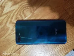 Honor 10. �/�, �������, 3G, 4G LTE, Dual-SIM, ����������, NFC ����