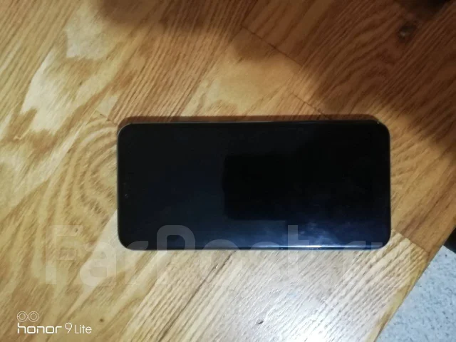 Honor 10. �/�, �������, 3G, 4G LTE, Dual-SIM, ����������, NFC ����