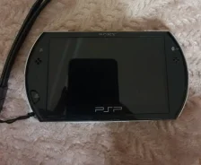 Sony PSP Go ����