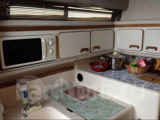 Searay Sundancer. 1995 ���, ����� 9,45��., ��������� ������������, 400��.�., ������ ����