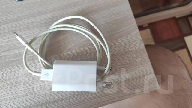 Apple iPhone 7. �/�, �������, 3G, 4G LTE, NFC ����