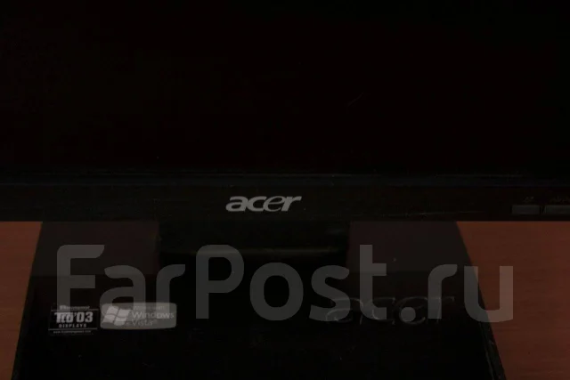 Acer. 17" ����