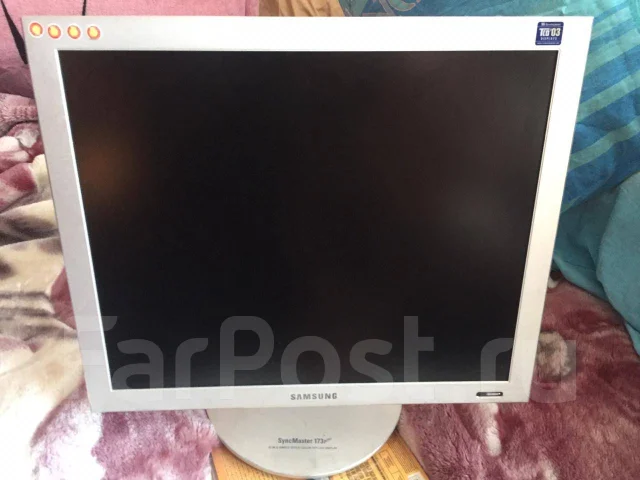 Samsung. 17", ���������� �� (LCD, LED, QLED) ����