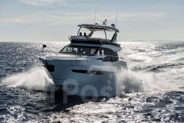 Fairline Squadron. ����� 21,08��., ��������� ������������, 2 300��.�., ������ ����