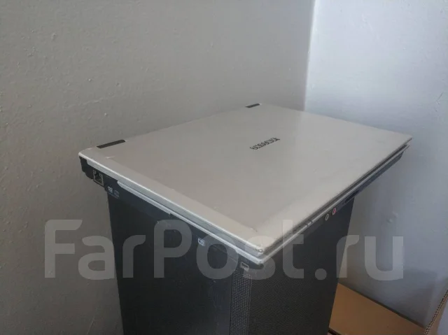 Samsung Q. 12", 1,6����, ��� 256 �� � ������, ���� 30���, ����������� �� 2��. ����