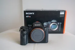 Sony Alpha ILCE-7RM2. 20 � ����� �� ����