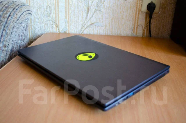 DNS Gamer. 15.6", 2,5����, ��� 8 ��, ���� 500���, WiFi: 1, Bluetooth: 1, ����������� �� 3��. ����