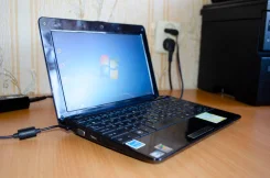 Asus Eee PC 1005HA. 10.1", 1,6����, ��� 2048 ��, ���� 160���, WiFi: 1, Bluetooth: 1, ����������� �� 5��. ����