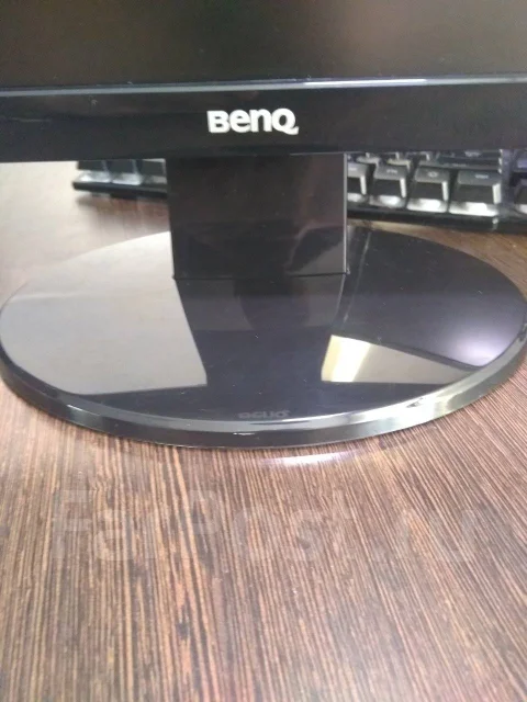 BenQ. 18" ����